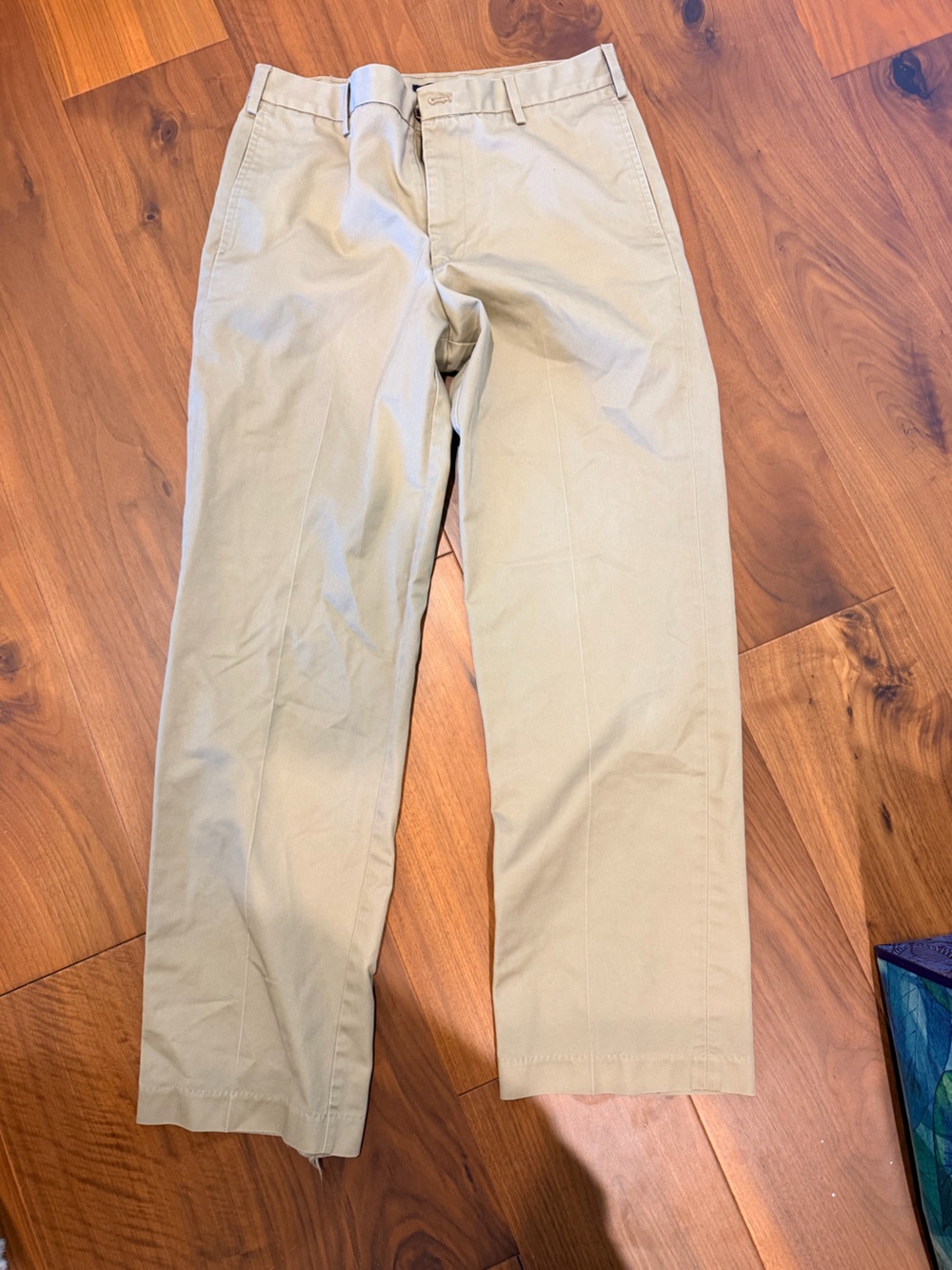 Izod Men's Chino Pants in Light Khaki